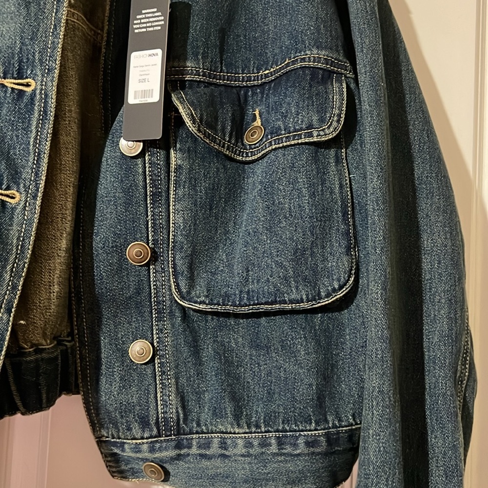 Jacket - Picture 3 of 5